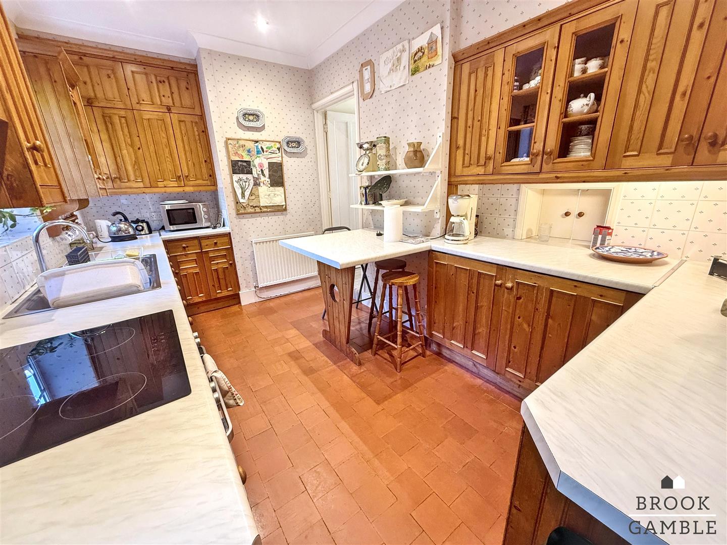 5 Bedroom House - Detached. Pashley Road in Eastbourne,  15